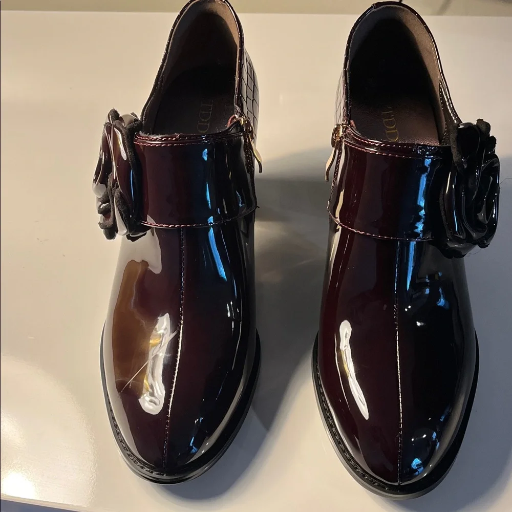 TDD Vogue‎ Elegant Women’s Burgundy Patent Leather Chunky Block Heels. Size 8.5